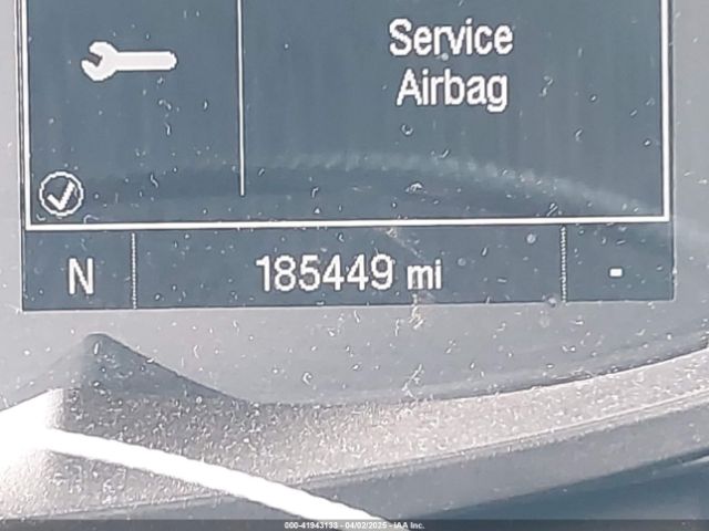 3GNCJKSB4JL377396 Chevrolet TRAX LS