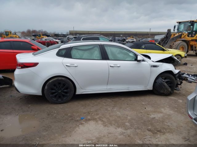 5XXGT4L31JG241732 KIA Optima S