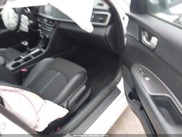 5XXGT4L31JG241732 KIA Optima S