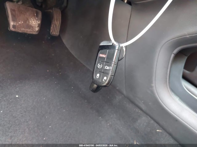 Chrysler 200 S 2015 1C3CCCBG3FN735930 Image 11