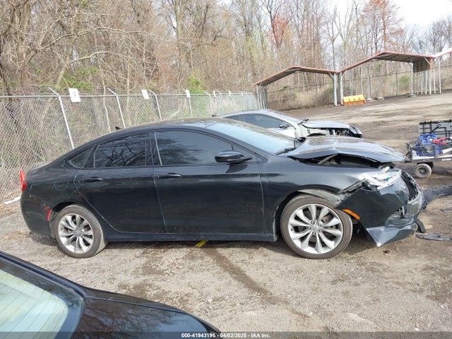 Chrysler 200 S 2015 1C3CCCBG3FN735930 Image 13