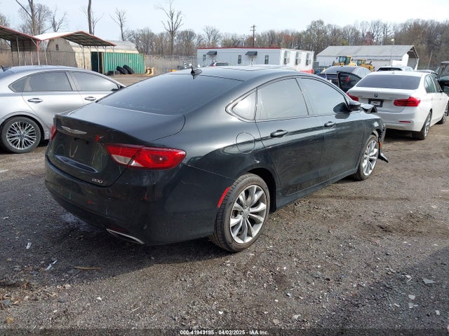 Chrysler 200 S 2015 1C3CCCBG3FN735930 Image 4