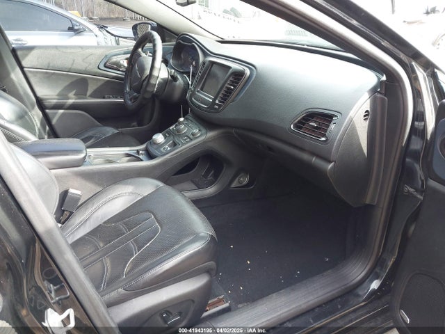 Chrysler 200 S 2015 1C3CCCBG3FN735930 Image 5