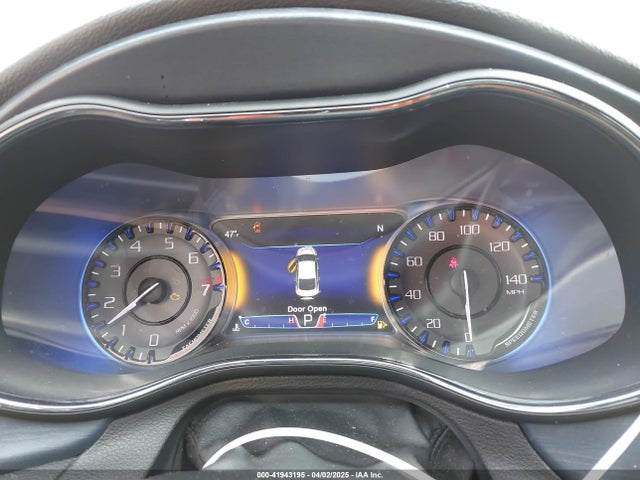 Chrysler 200 S 2015 1C3CCCBG3FN735930 Image 7