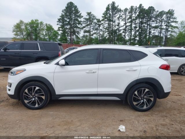 KM8J33AL8KU045863 Hyundai Tucson Sport