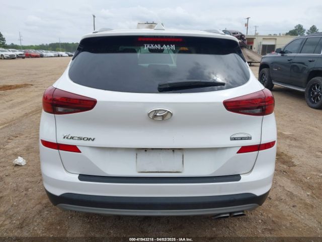 KM8J33AL8KU045863 Hyundai Tucson Sport