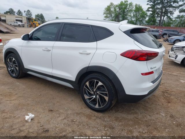 KM8J33AL8KU045863 Hyundai Tucson Sport