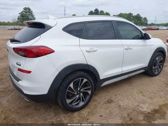 KM8J33AL8KU045863 Hyundai Tucson Sport