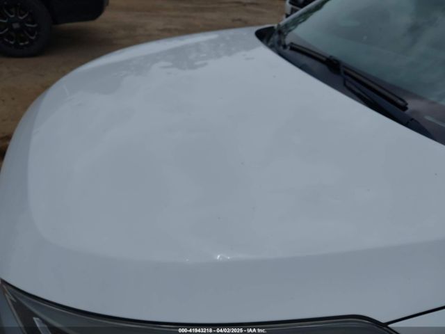 KM8J33AL8KU045863 Hyundai Tucson Sport