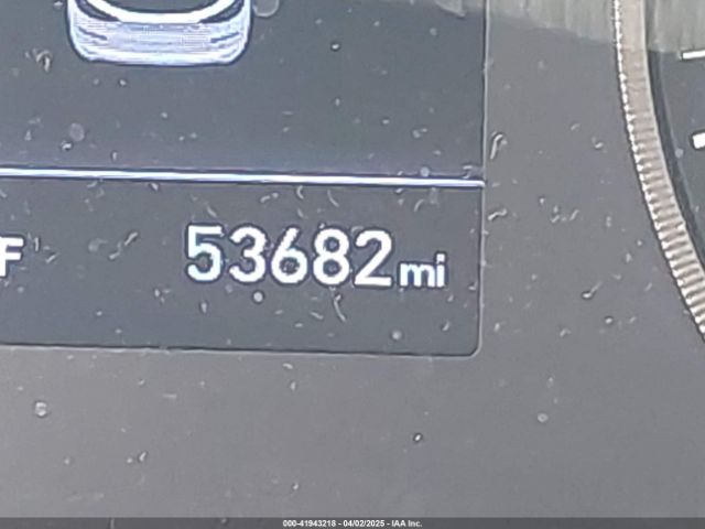 KM8J33AL8KU045863 Hyundai Tucson Sport