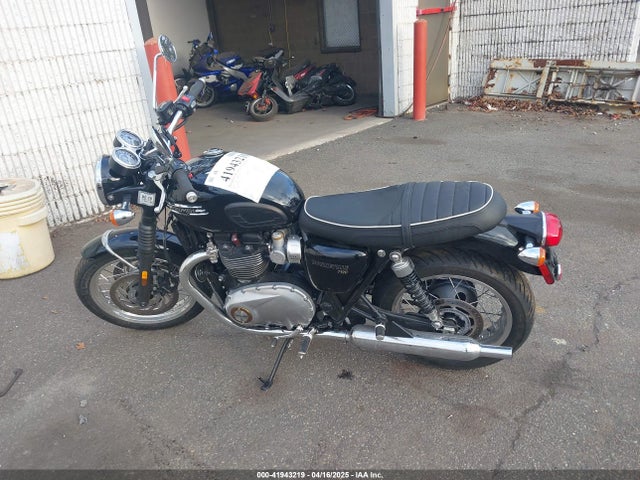 SMTD40HLXPTBG3574 Triumph Motorcycle Bonneville