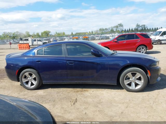 2C3CDXHG3FH734121 Dodge Charger Sxt