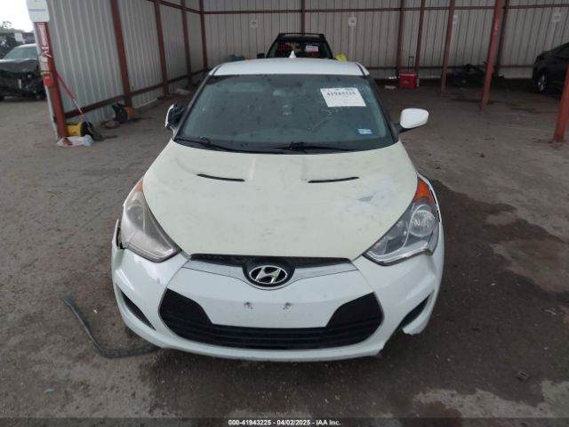 KMHTC6AD0EU194145 Hyundai Veloster Base W/black
