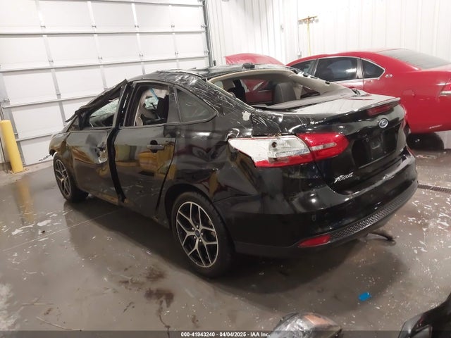 1FADP3H23HL303827 Ford FOCUS SEL