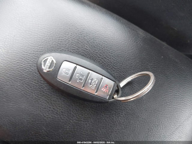 3N1AB7AP4FY368203 Nissan SENTRA SV
