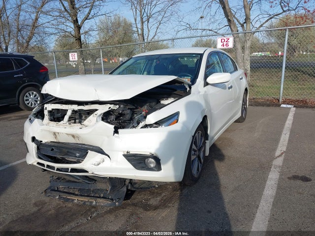 1N4AL3AP1HC225309 Nissan Altima 2.5 Sv
