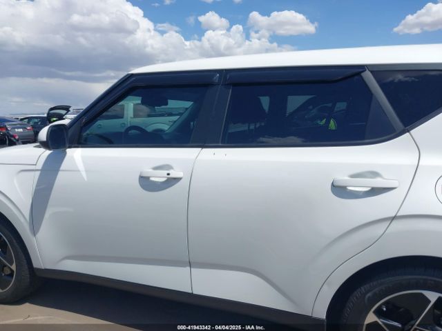 KNDJ33AU1P7846511 KIA SOUL EX