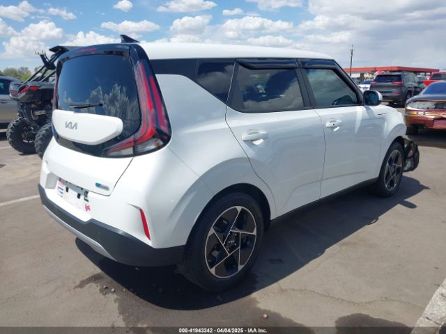 KNDJ33AU1P7846511 KIA SOUL EX