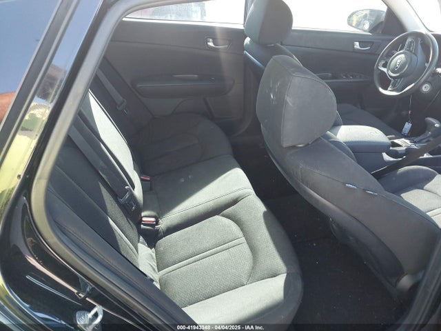 5XXGT4L33JG195305 KIA Optima Lx