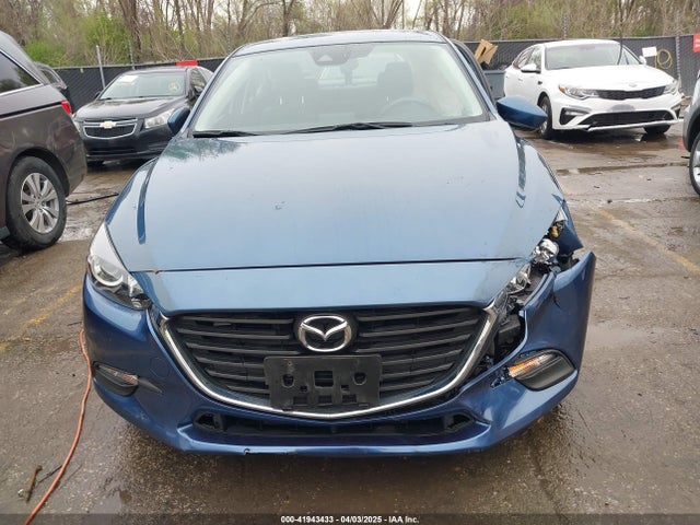 Mazda Mazda3 Touring 2018 3MZBN1V35JM217641 Image 12
