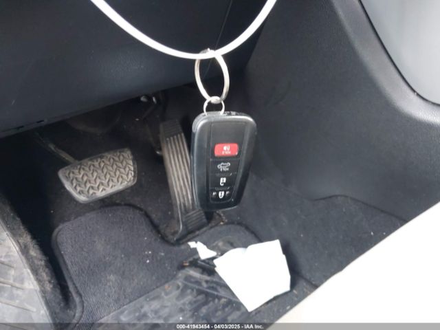 5TDHARAH7NS514120 Toyota Highlander Hybrid Xle