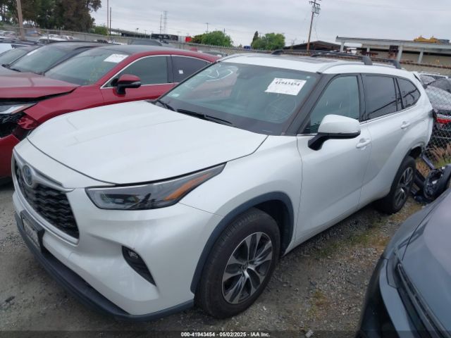 5TDHARAH7NS514120 Toyota Highlander Hybrid Xle