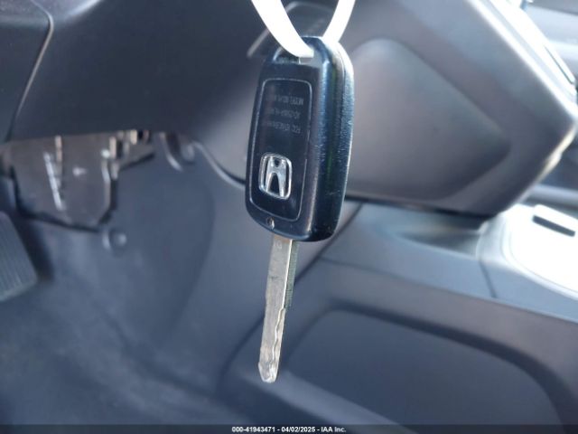 2HKRM3H45GH558900 Honda CR-V SE