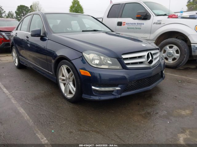 2013 MERCEDES-BENZ C 300 WDDGF8AB7DR264500