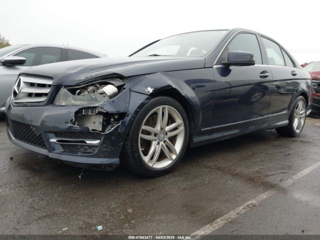 2013 MERCEDES-BENZ C 300 WDDGF8AB7DR264500 Photo 1
