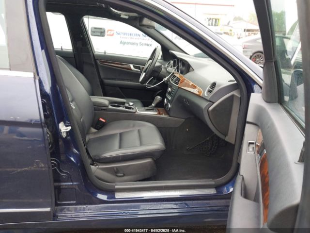 2013 MERCEDES-BENZ C 300 WDDGF8AB7DR264500 Photo 4