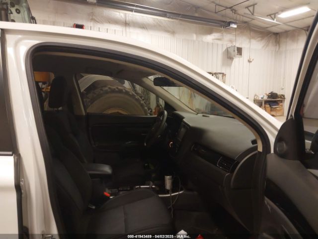2019 MITSUBISHI OUTLANDER JA4AD2A34KZ031550 Photo 4
