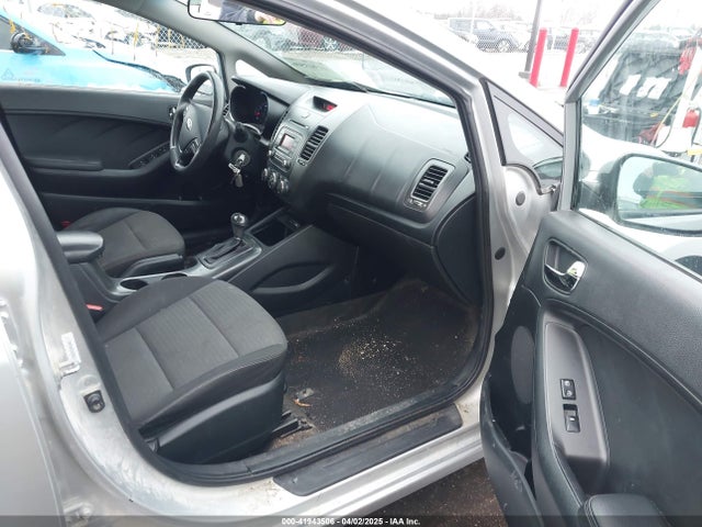 KNAFX4A61E5243369 KIA FORTE LX