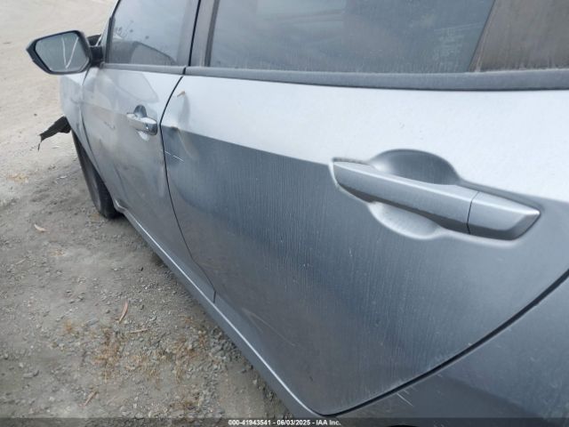 19XFC2F57GE239272 Honda Civic Lx