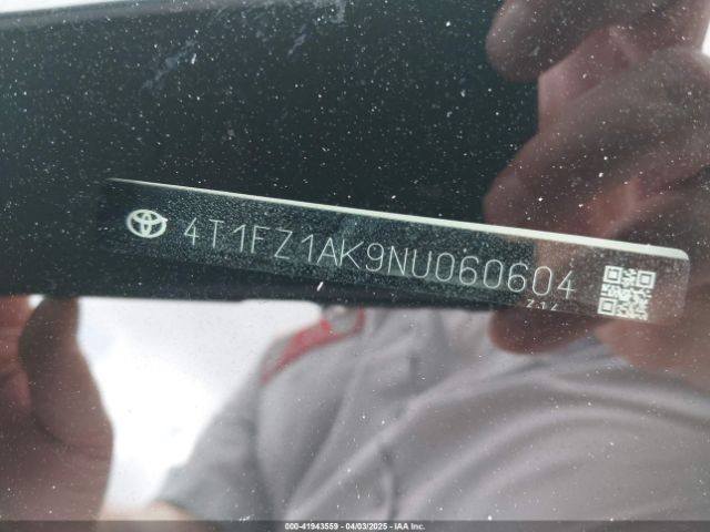4T1FZ1AK9NU060604 Toyota Camry Xle V6