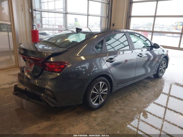 3KPF24AD9RE827562 KIA Forte Lxs