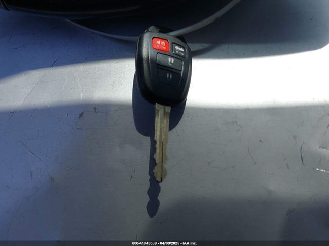 5TFAX5GN7GX055884 Toyota Tacoma Sr5