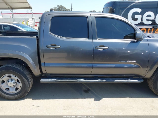 5TFAX5GN7GX055884 Toyota Tacoma Sr5