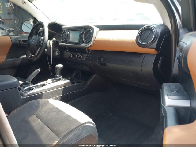 5TFAX5GN7GX055884 Toyota Tacoma Sr5