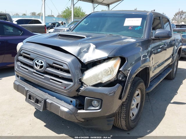 5TFAX5GN7GX055884 Toyota Tacoma Sr5