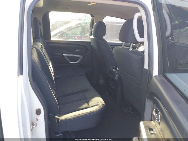 1N6AA1E68HN534718 Nissan TITAN SV