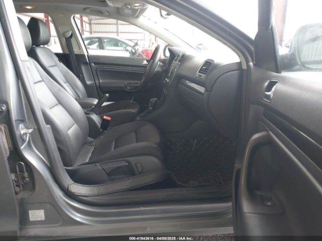 3VWPL7AJ8EM613037 Volkswagen Jetta Sportwagen 2.0l Tdi