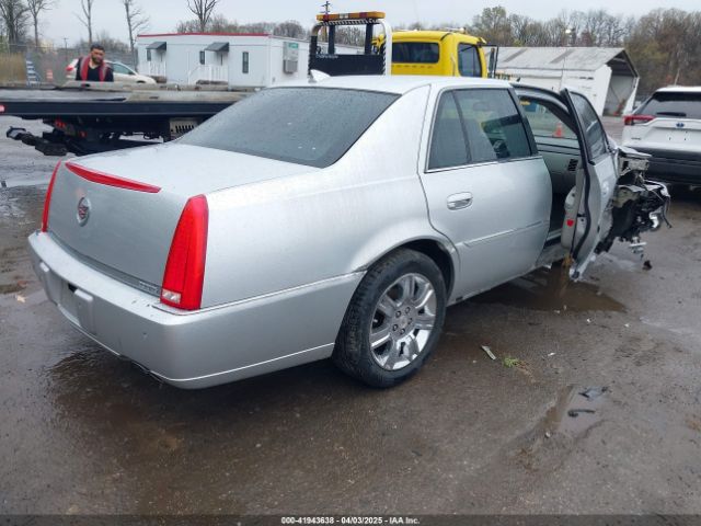 2011 CADILLAC DTS 1G6KD5E6XBU107790 Photo 3