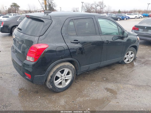 KL7CJKSB8LB330088 Chevrolet Trax Fwd Ls