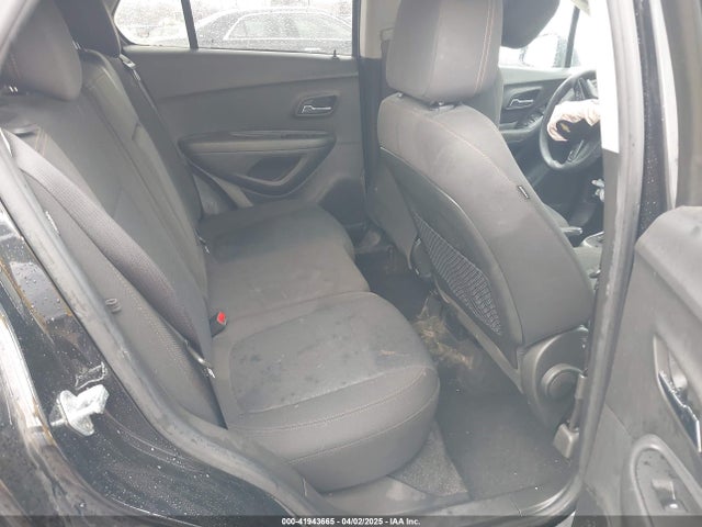 KL7CJKSB8LB330088 Chevrolet Trax Fwd Ls