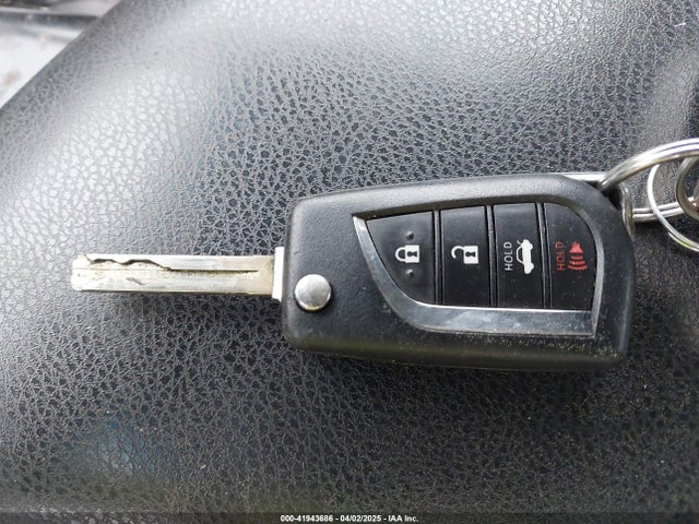 4T1B11HK4KU750249 Toyota CAMRY SE