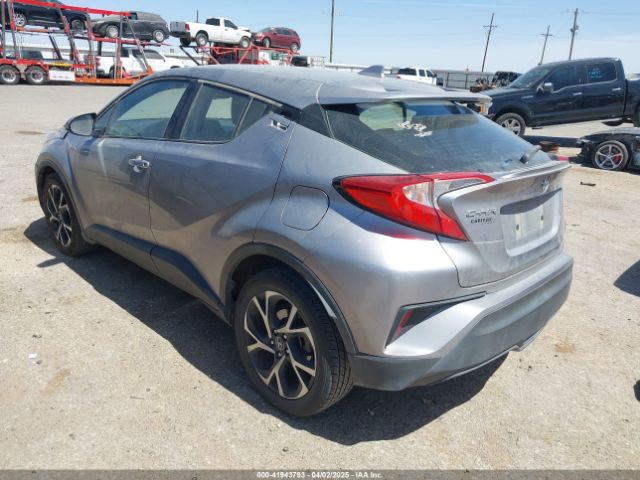 NMTKHMBX8JR045865 Toyota C-HR XLE