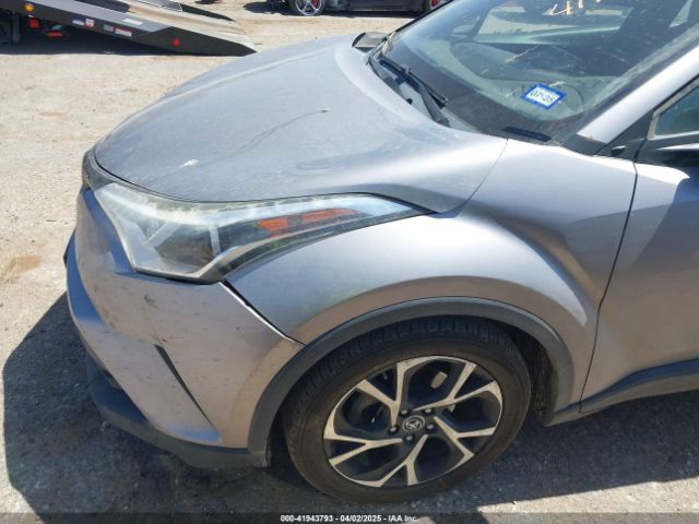 NMTKHMBX8JR045865 Toyota C-HR XLE