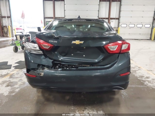 1G1BE5SM3J7229104 Chevrolet Cruze Lt Auto