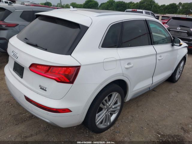 WA1BNAFY8J2041134 Audi Q5 2.0t Premium