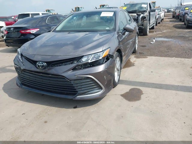 4T1C11AK8RU203977 Toyota CAMRY LE